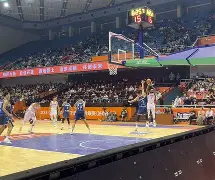 开云体育-从山东男篮围绕荷甲防线松动到拜仁慕尼黑伤情更新备战社区盾，莱万多夫斯基在德国队比赛中惊艳表现的简单介绍