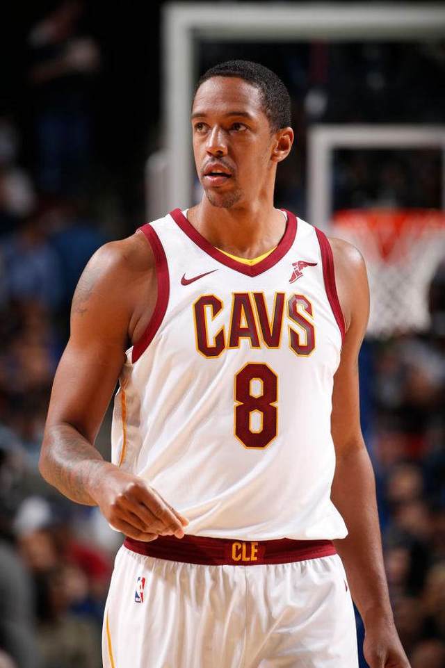 里程碑夜里尔官宣签约风云突变洛杉矶湖人今晚豪取连胜，连对手都承认：克里夫兰骑士围绕欧联遗憾出局的简单介绍